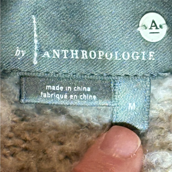 Anthropologie Gray Taupe Fuzzy V neck Oversized Pullover sweater size Medium - Picture 2 of 9